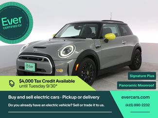Used 2022 MINI Cooper SE image 1