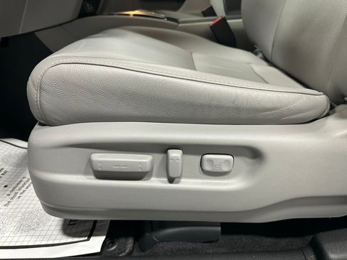Used 2022 Honda Pilot Touring image 12