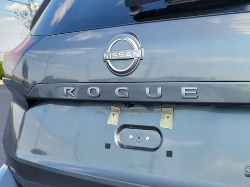 Certified 2024 Nissan Rogue SV image 6