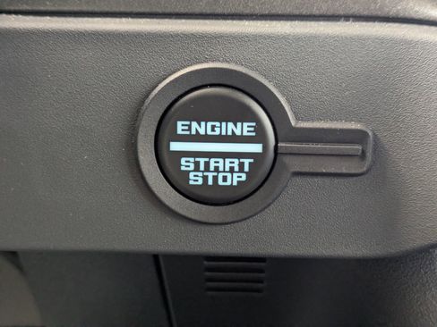 Certified 2025 Ford Bronco Badlands image 24