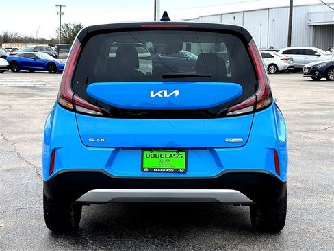 Used 2025 Kia Soul EX image 7