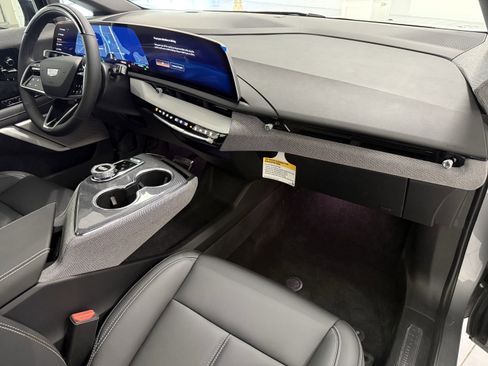 New 2025 Cadillac Optiq Sport 1 image 50