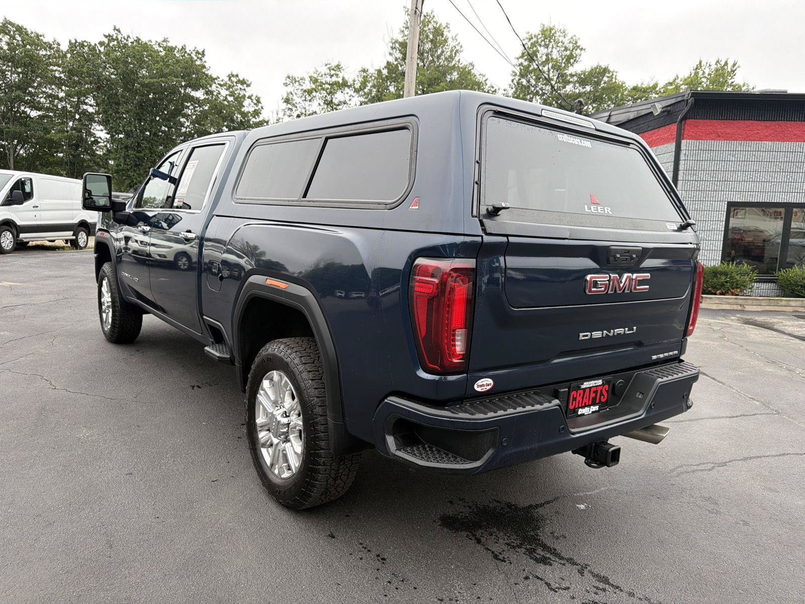 Used 2021 GMC Sierra 2500 Denali w/ Denali Ultimate Package AWD/4WD image 3
