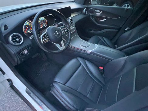 Used 2021 Mercedes-Benz GLC 300 4MATIC image 21