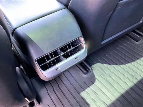 Used 2018 Tesla Model 3 Long Range image 10