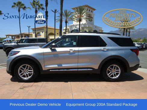 Certified 2025 Ford Explorer Active RWD image 1