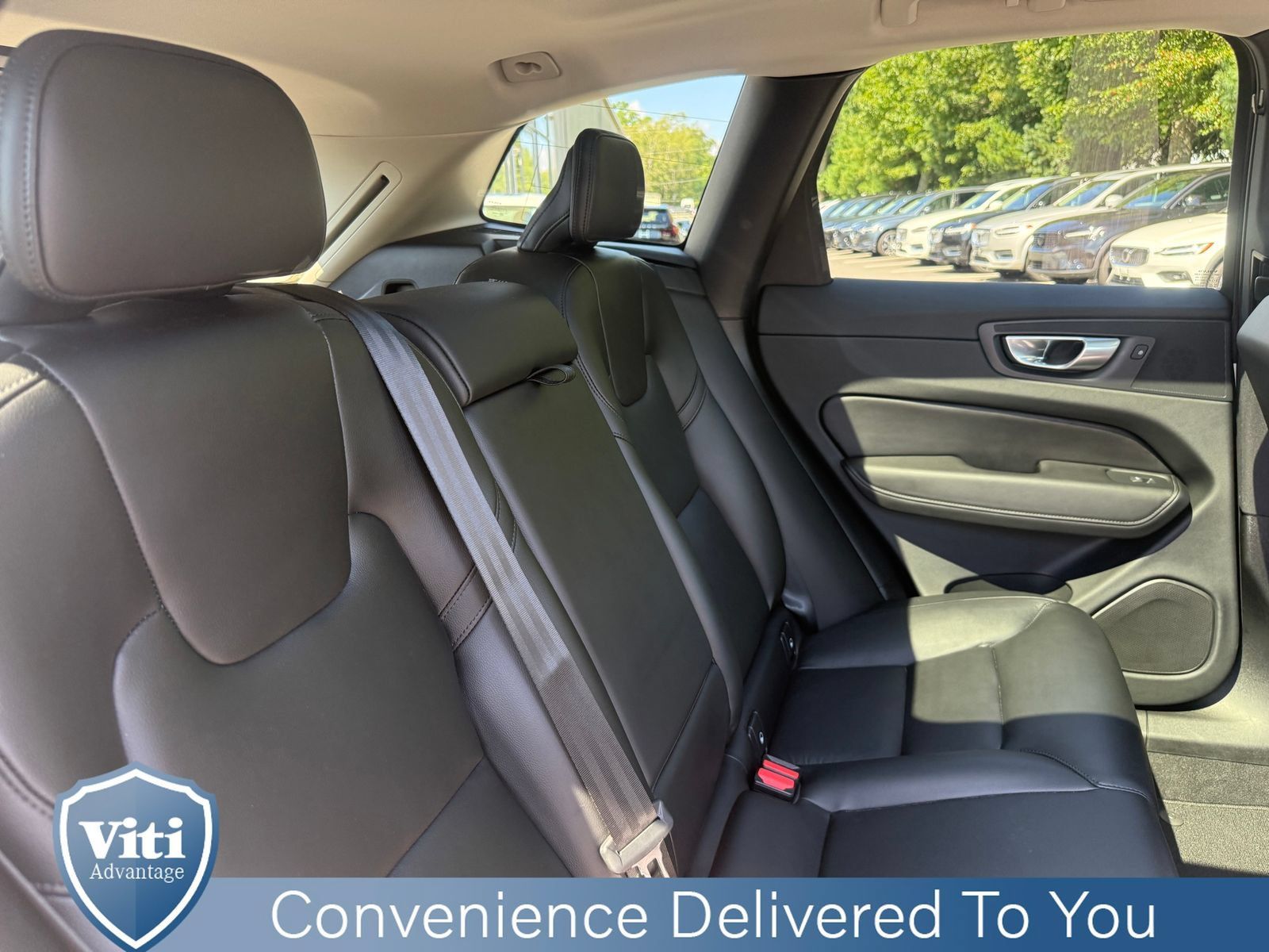 Used 2024 Volvo XC60 B5 Core w/ Protection Package Premier AWD/4WD image 28
