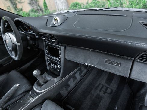 Used 2011 Porsche 911 GT2 RS image 17