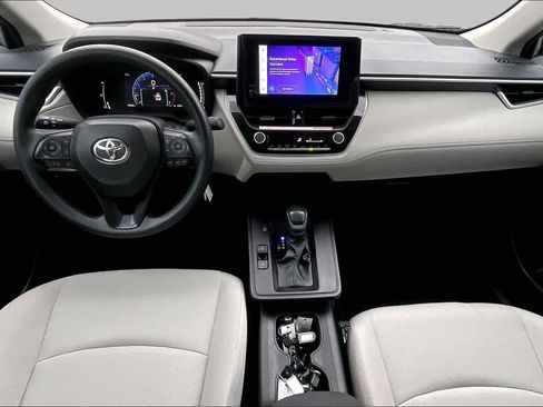 Used 2026 Toyota Corolla Cross L FWD image 15