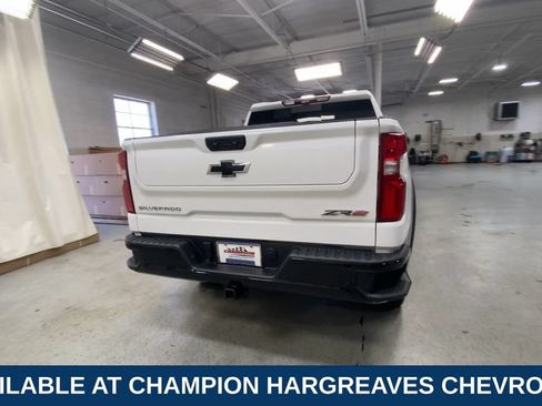 Used 2025 Chevrolet Silverado 1500 ZR2 w/ Technology Package AWD/4WD image 10