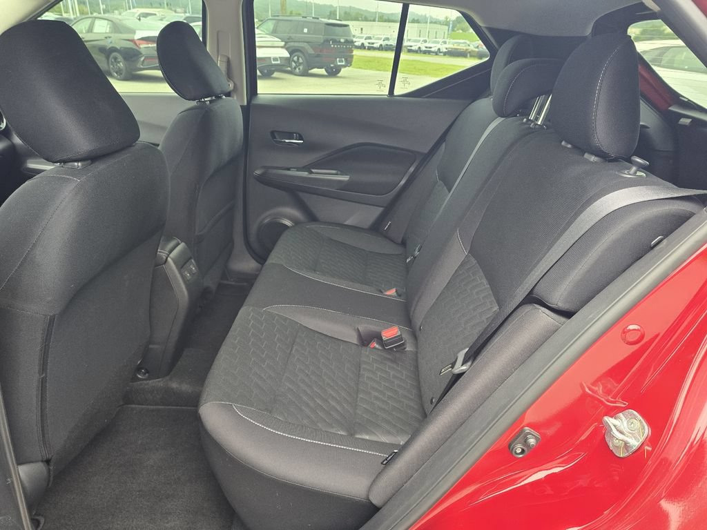 Used 2024 Nissan Kicks SV w/ Interior Electronics Package FWD image 12