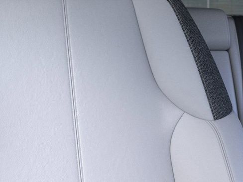 New 2026 Cadillac Optiq Luxury 1 image 21