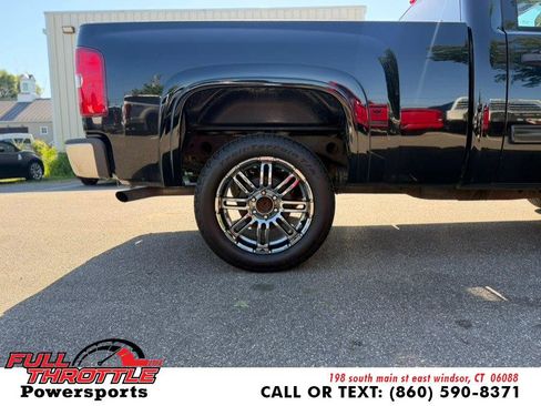 Used 2013 Chevrolet Silverado 1500 LT w/ Interior Plus Package AWD/4WD image 21