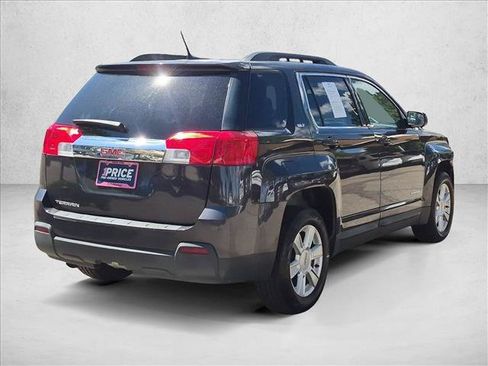 Used 2013 GMC Terrain SLT FWD image 2