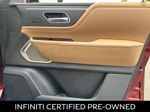 Certified 2025 INFINITI QX80 Sensory image 40