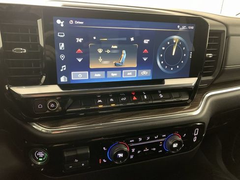Used 2023 Chevrolet Silverado 1500 RST AWD/4WD image 46