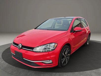 Used 2019 Volkswagen Golf SE