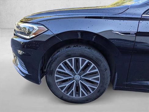 Used 2019 Volkswagen Jetta SEL w/ Cold Weather Package image 12