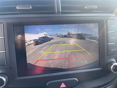 Used 2025 Kia Soul LX w/ LX Technology Package image 22