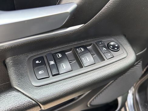 Used 2022 RAM 1500 Big Horn image 13