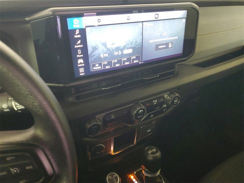 Used 2024 Jeep Wrangler Sport image 18
