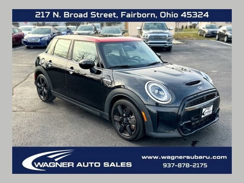 Used 2024 MINI Cooper S image 1