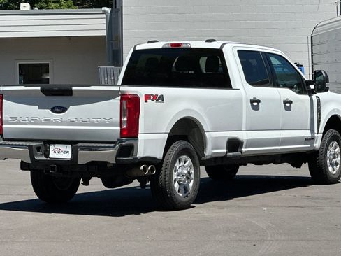 Used 2023 Ford F350 XLT w/ FX4 Off-Road Package AWD/4WD image 4
