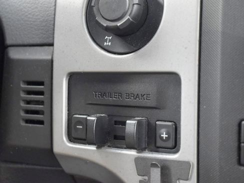 Used 2012 Ford F150 XLT w/ XLT Chrome Pkg image 19