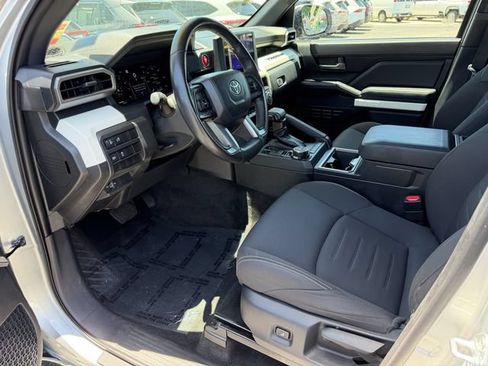 Used 2024 Toyota Tacoma TRD Off-Road AWD/4WD image 10