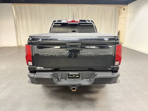 Used 2023 Chevrolet Colorado LT w/ LT Convenience Package image 4