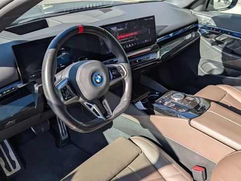 Used 2024 BMW i5 M60 w/ Premium Package AWD/4WD image 3