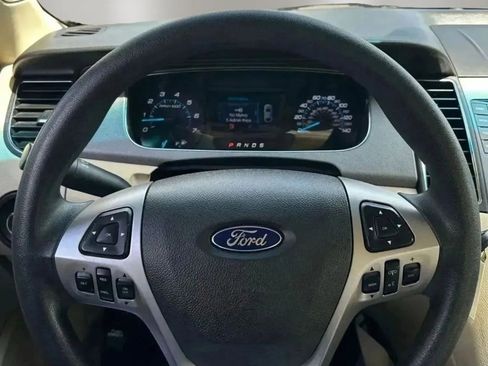 Used 2019 Ford Taurus SE image 23