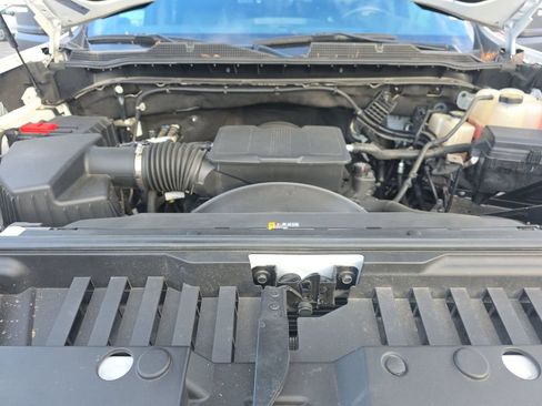 Used 2022 Chevrolet Silverado 3500 LT w/ Convenience Package image 7