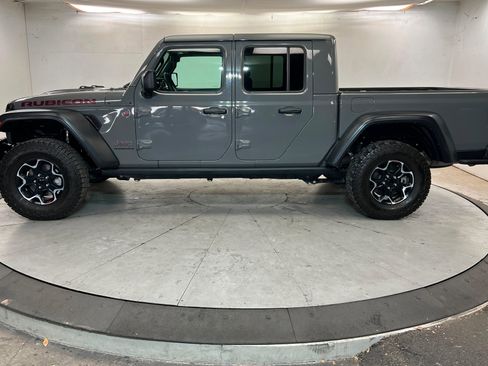 Used 2023 Jeep Gladiator Rubicon w/ LED Lighting Group AWD/4WD image 2