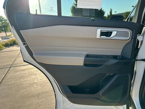 Used 2020 Ford Explorer Limited w/ Class III Trailer Tow Package RWD image 25