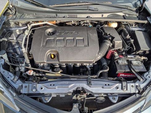 Used 2018 Toyota Corolla SE image 24