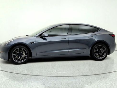 Used 2022 Tesla Model 3 Long Range AWD/4WD image 8
