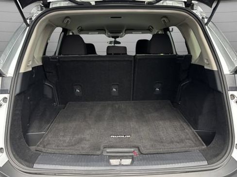 Used 2021 Nissan Rogue SV AWD/4WD image 25