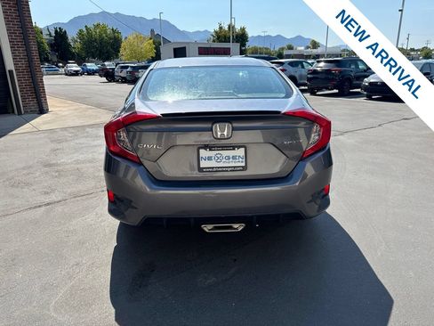 Used 2019 Honda Civic Sport image 7