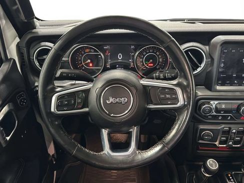Used 2021 Jeep Wrangler Unlimited Sahara w/ Uconnect 4C Nav & Sound Group AWD/4WD image 17
