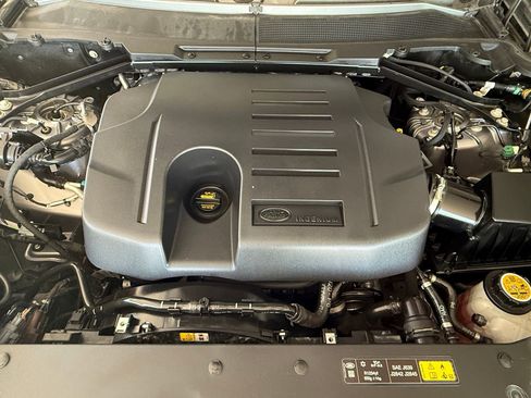 Certified 2024 Land Rover Defender 110 X-Dynamic SE image 25