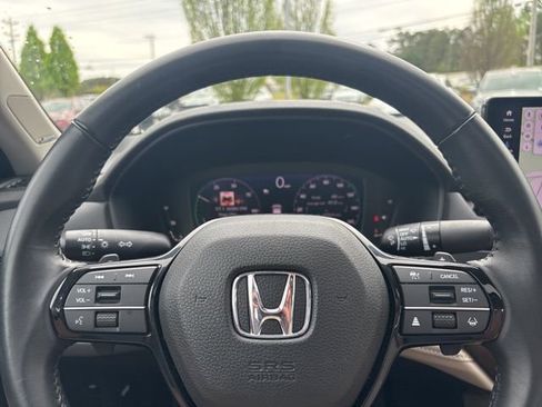 Used 2023 Honda Accord Touring image 16