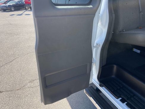 Used 2023 GMC Savana 3500 LS w/ Chrome Appearance Package image 22