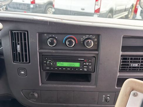 Used 2008 Chevrolet Express 3500 w/ School Bus Package image 19