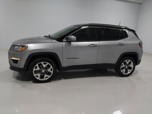 Used 2020 Jeep Compass Limited AWD/4WD image 2