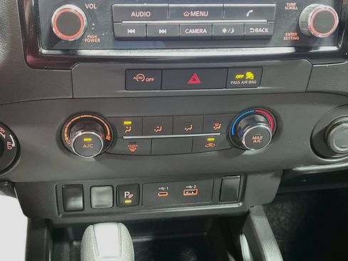 Used 2024 Nissan Frontier S w/ Technology Package AWD/4WD image 15