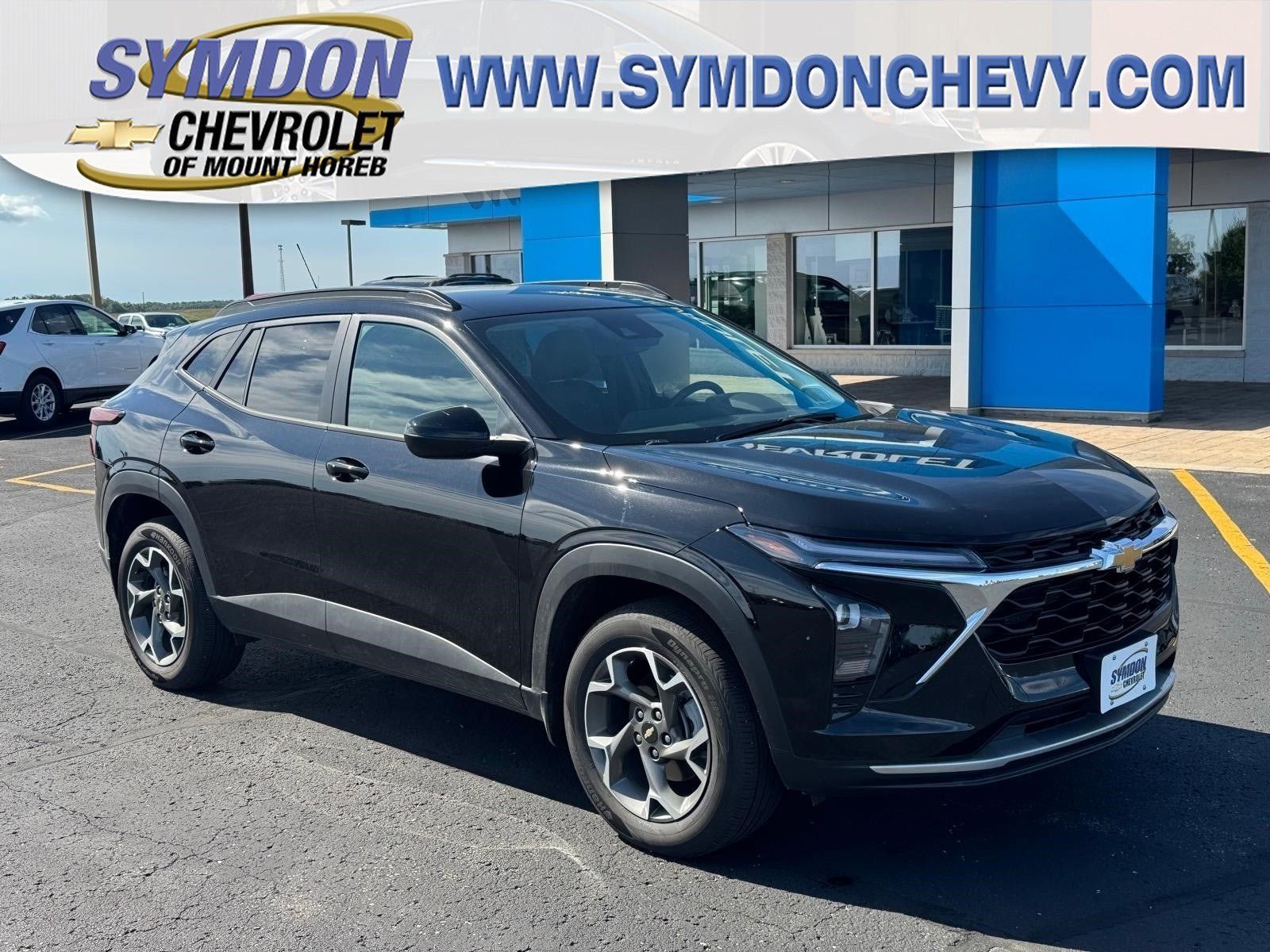 Used 2025 Chevrolet Trax LT w/ LT Convenience Package FWD image 1