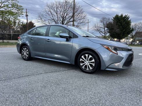 Used 2022 Toyota Corolla LE image 4