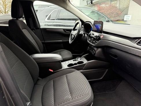 Used 2024 Ford Escape Active image 17