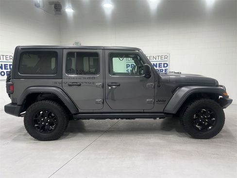 Used 2021 Jeep Wrangler Unlimited Sport image 9